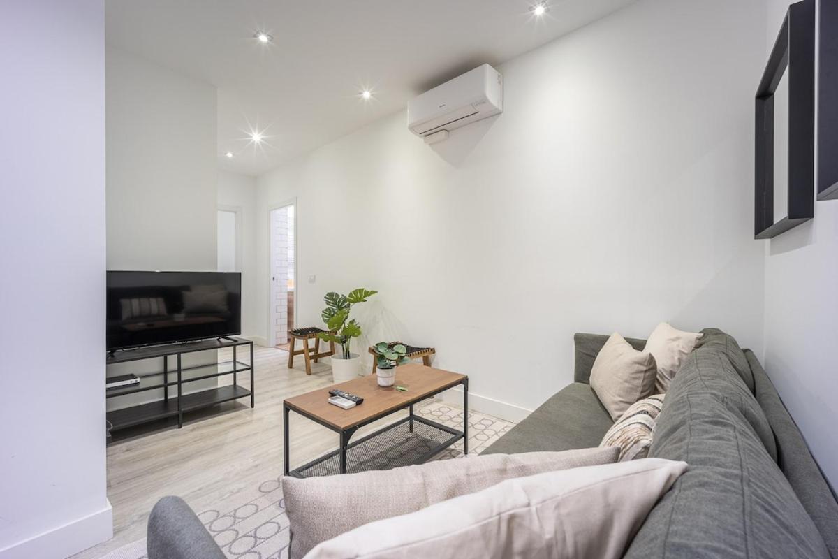 Encantador Apartamento En Atocha Apartment Madrid Exterior photo