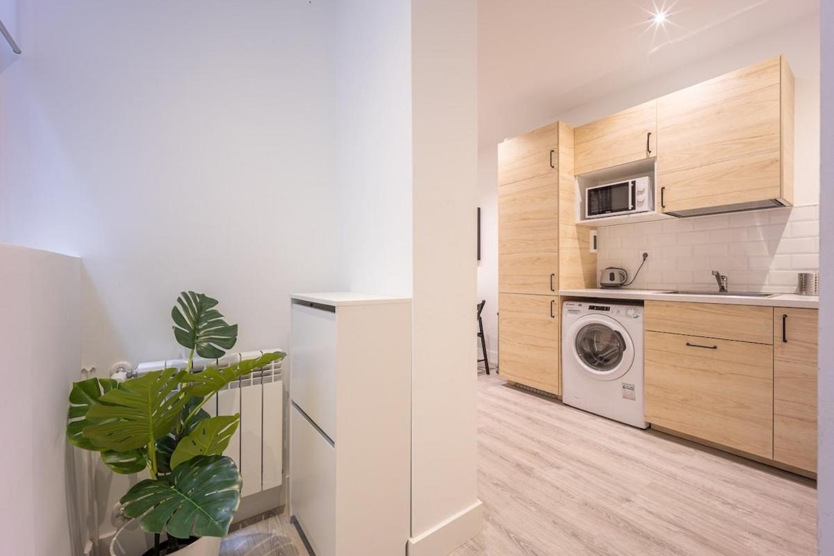 Encantador Apartamento En Atocha Apartment Madrid Exterior photo